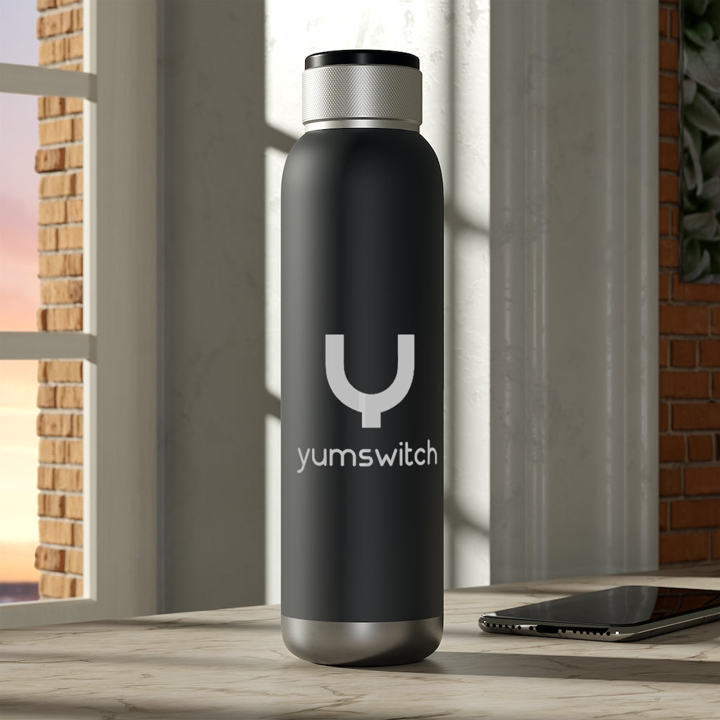 Soundwave Copper Vacuum Audio Bottle 22oz/screw-on lid features a water-resistant Bluetooth speaker